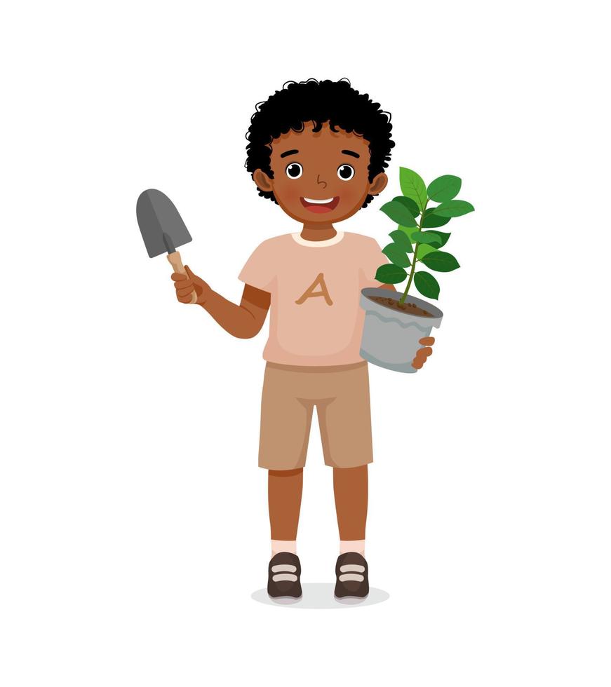 niño africano feliz sosteniendo una planta en maceta y una pala en el jardín vector