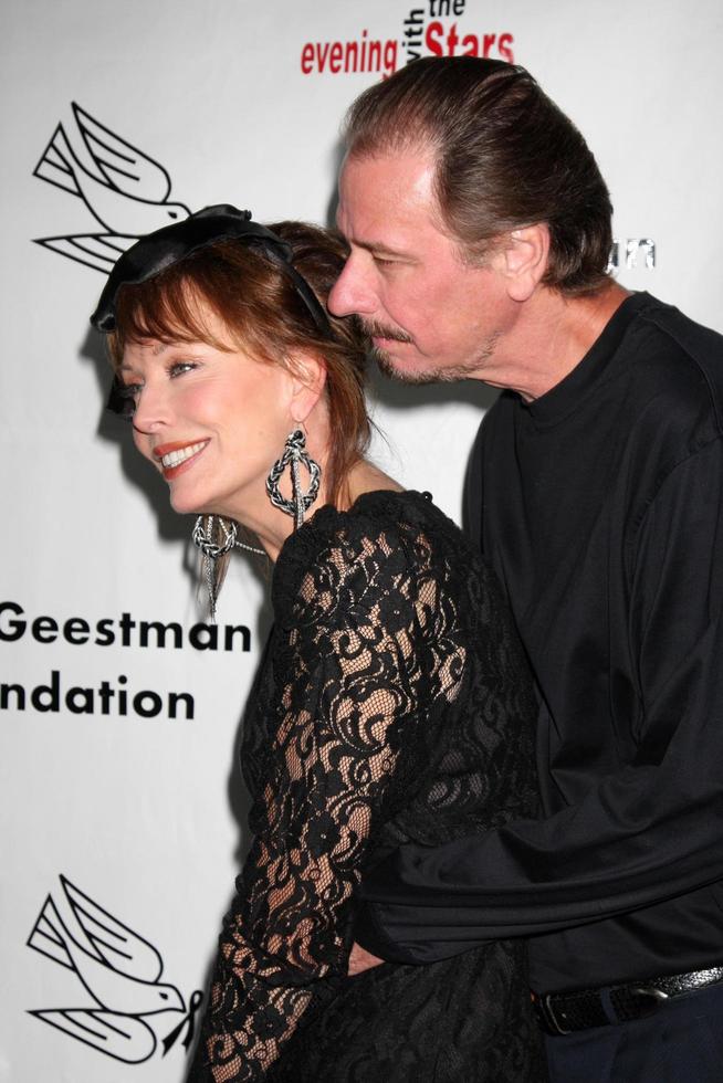 LOS ANGELES, OCT 9, LesleyAnne Down, husband Don E. FauntLeRoy arrives