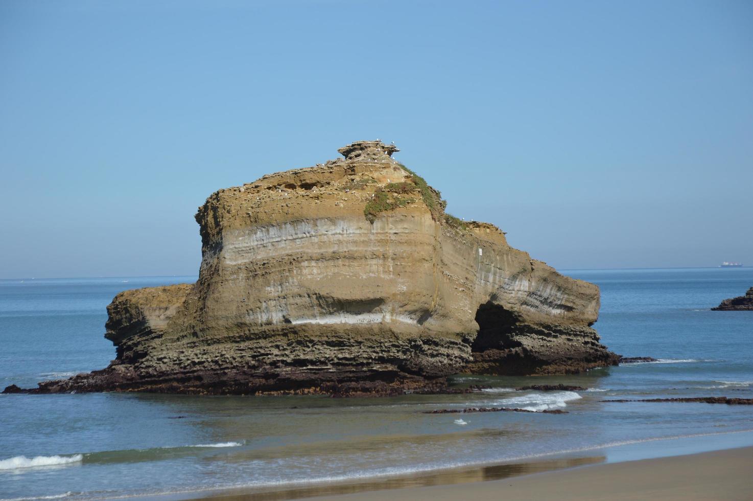 Low tide on the cost from Biarritz photo