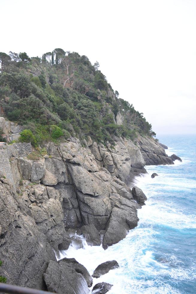 el mar mediterraneo en tormenta foto