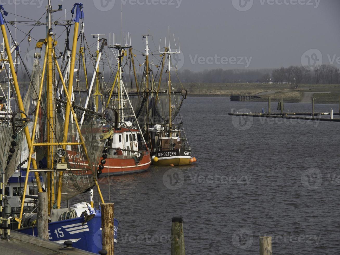 Greetsiel en el mar del norte alemán foto