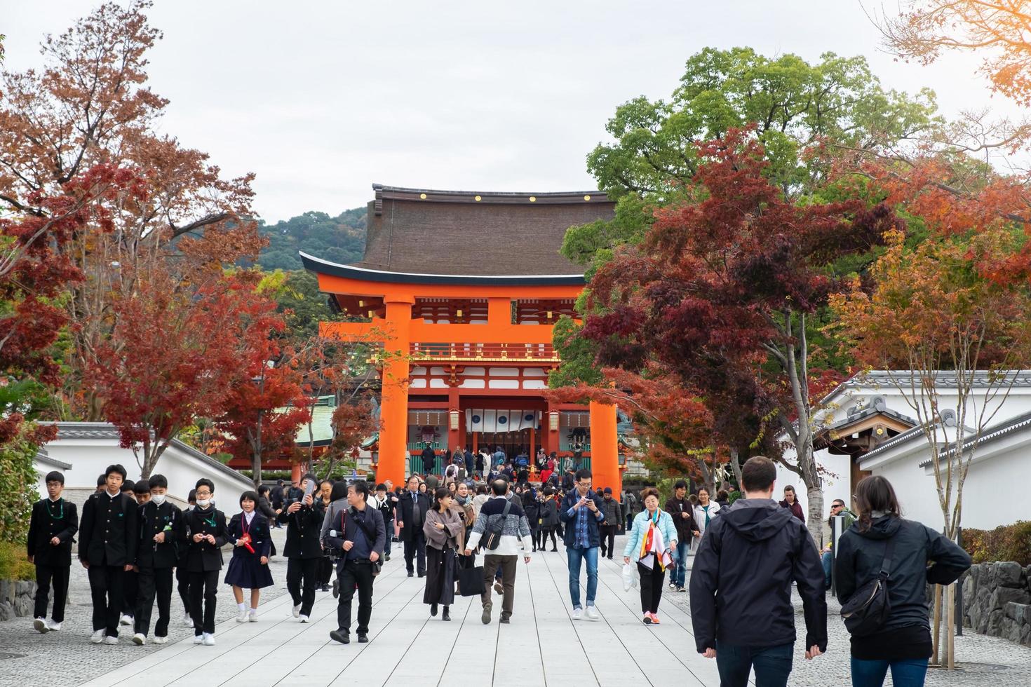 santuario fushimi inaritaisha en la temporada de otoño, ubicado en fushimiku. punto de santuario fushimi inaritaisha en la temporada de otoño, ubicado en fushimiku. punto de
