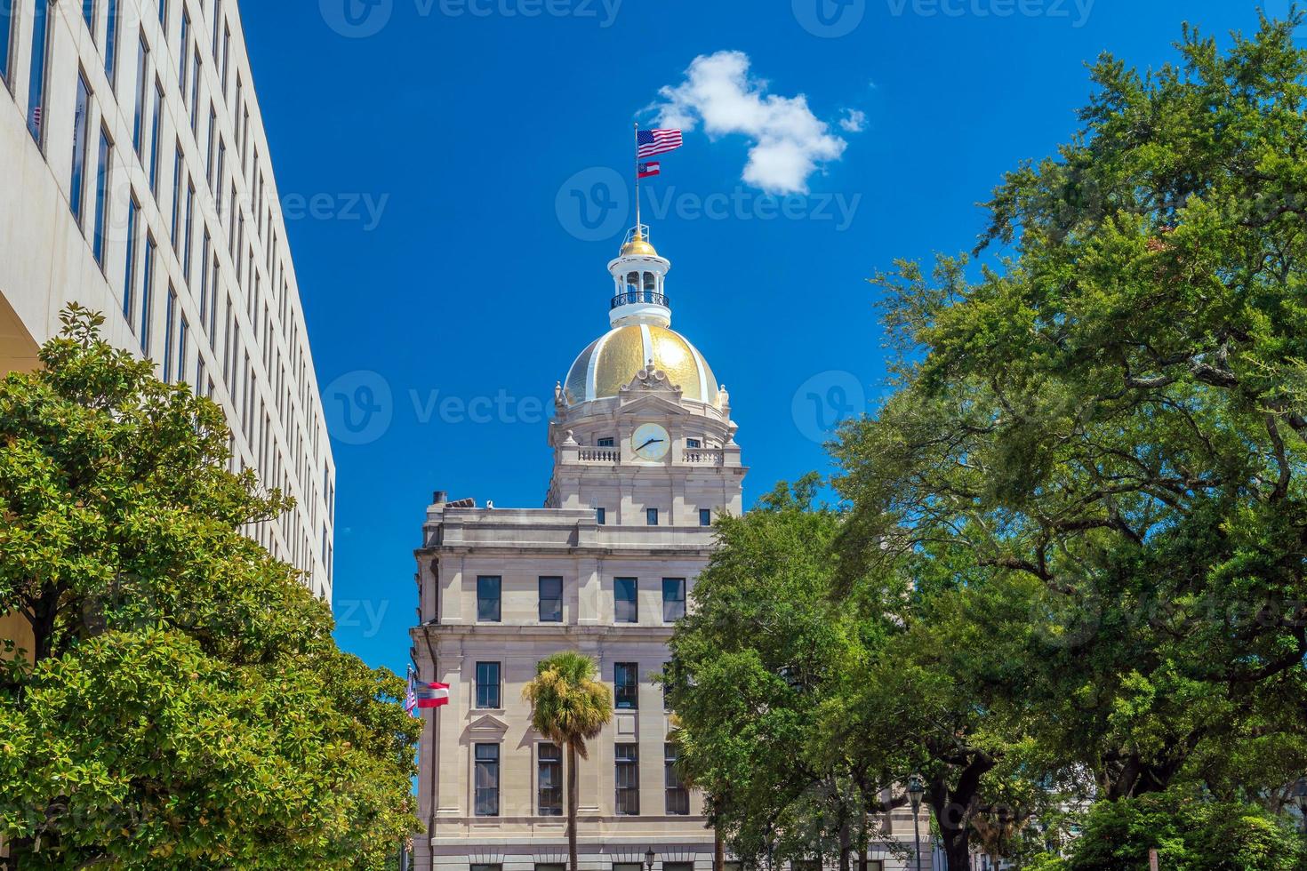 The golden dome of the Savannah City Hall in Savannah photo