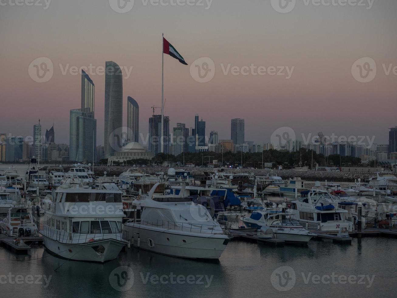 abu dhabi en los emiratos árabes unidos foto