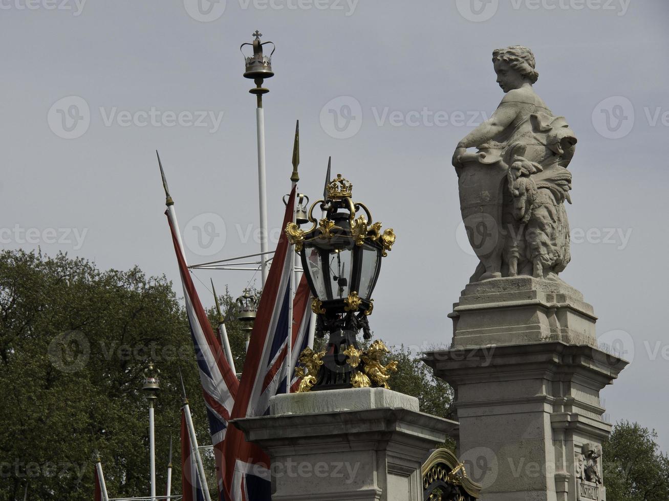 the city of London in the uk photo