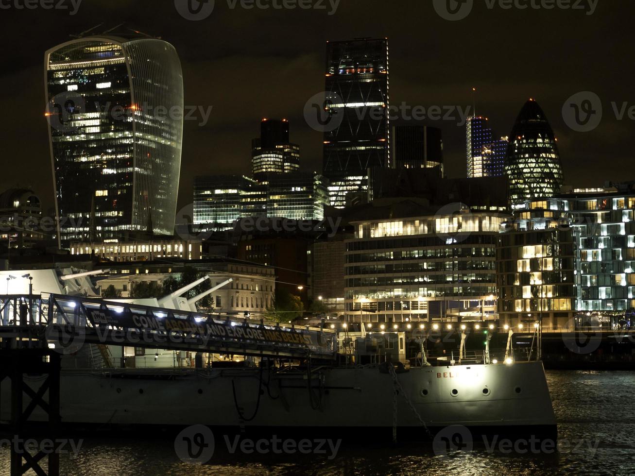 london city at night photo