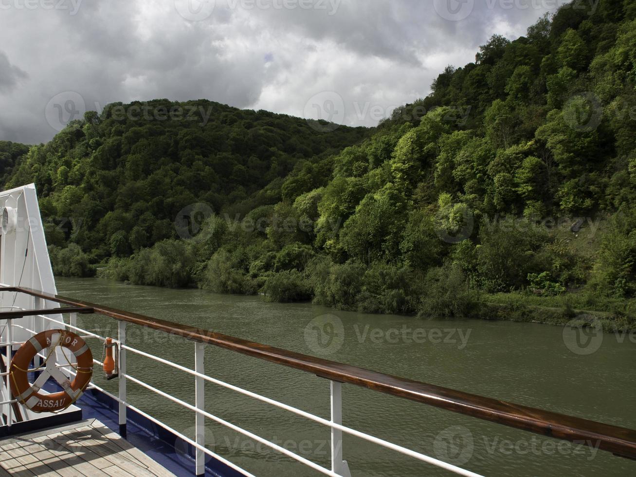 el río sena neasr rouen en francia foto