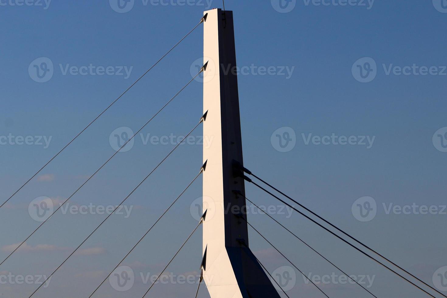 detalles arquitectónicos geométricos en la construcción de edificios y estructuras. foto