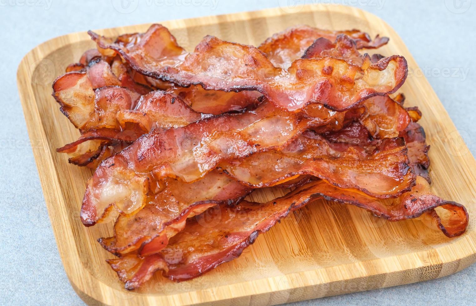 primer plano de tiras de tocino foto