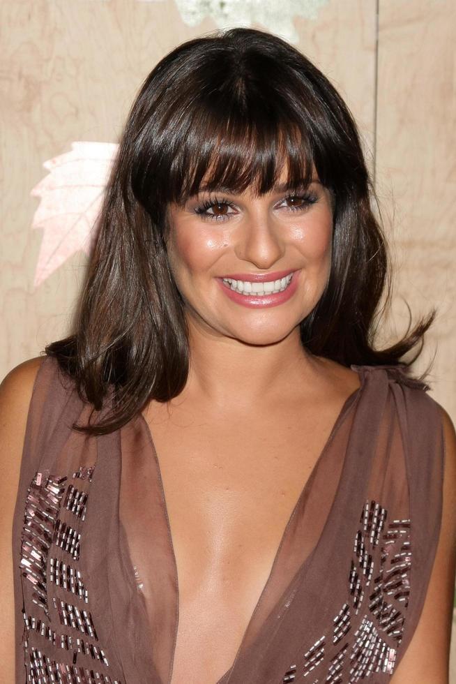 los angeles, sep 12 - lea michele llegando a la 7ma fiesta anual de fox fall eco-casino en la encuadernación el 12 de septiembre de 2011 en culver city, ca foto