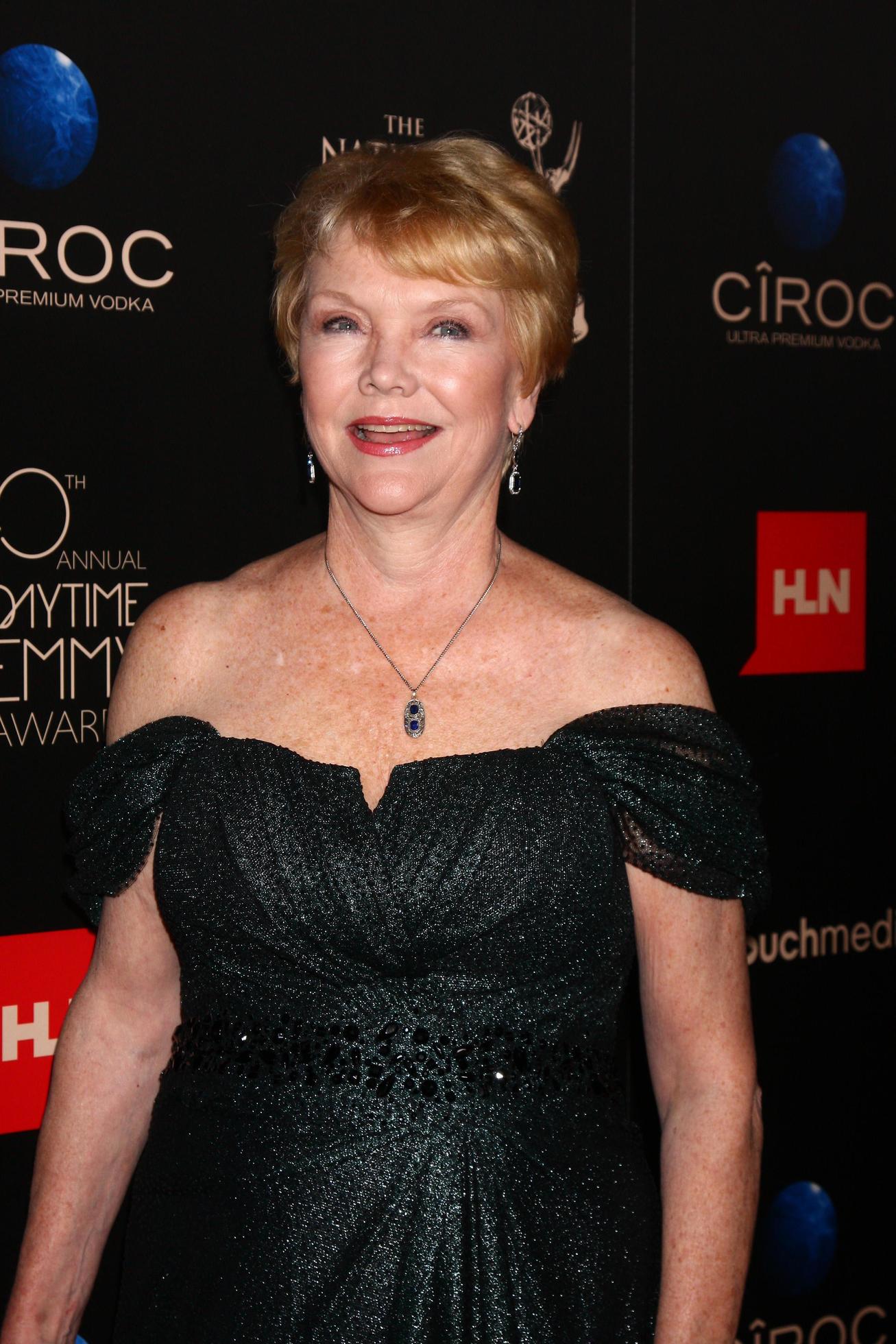 LOS ANGELES, JUN 16 - Erika Slezak arrives at the 40th Daytime Emmy