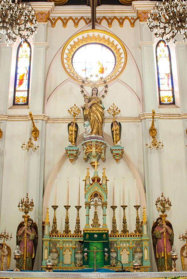 samut songkram, phetchaburi, tailandia, 2014-estatua de la virgen maría en samut songkram foto