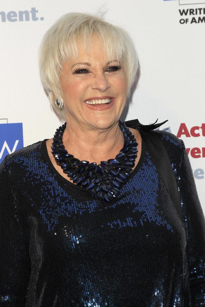 LOS ANGELES   JUN 11 - Lorna Luft at the Actors Fund s 21st Annual Tony Awards Viewing Party at the Skirball Cultural Center on June 11, 2017 in Los Angeles, CA photo