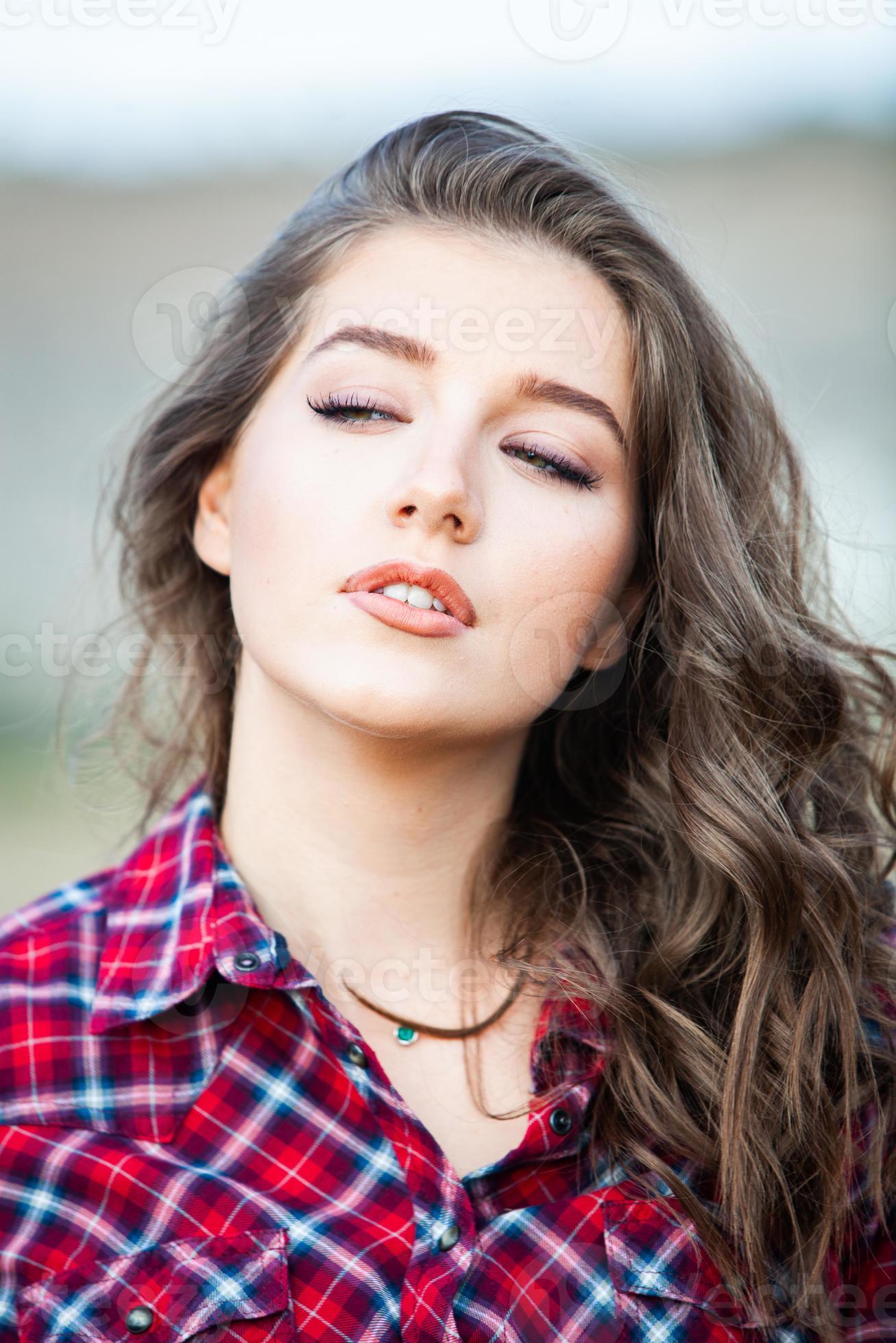 Beauty portrait of female face with natural skin Wonderful white woman