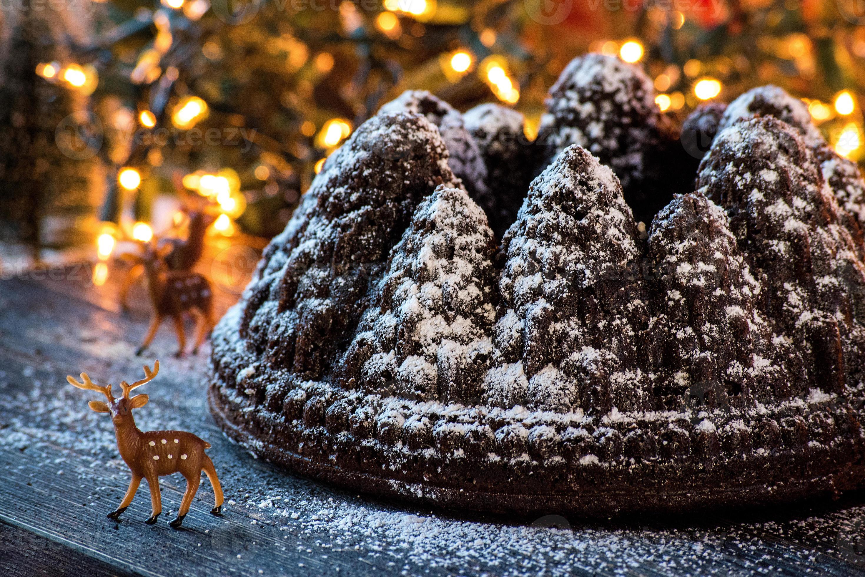 How to make a Christmas Bundt Cake - Snowy Forest! #christmas #bundtcake # bundt 