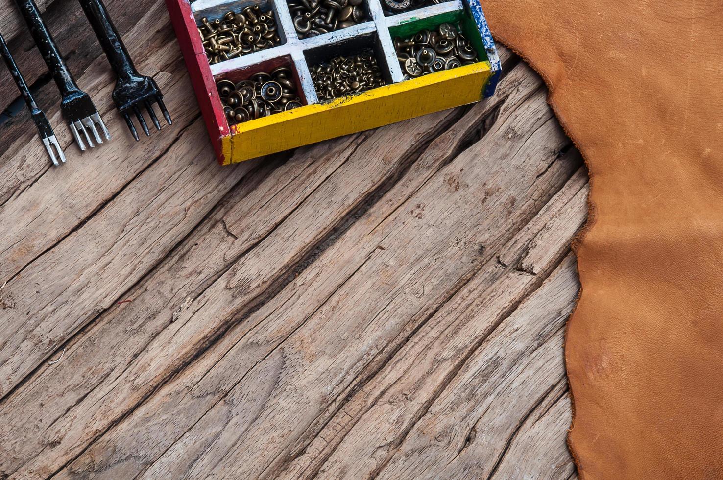 Leathercraft hand sewing tool set photo