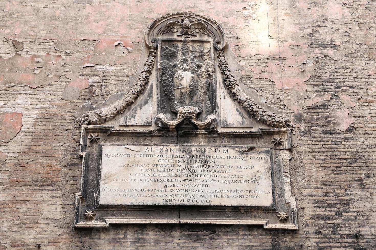 iglesia de santa maria dell anima en roma, italia foto