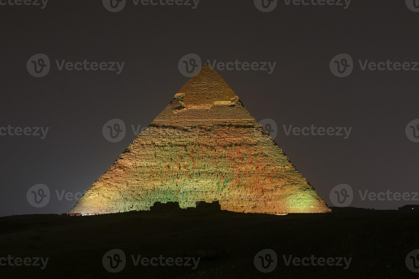 Pyramid of Khafre in Cairo, Egypt photo