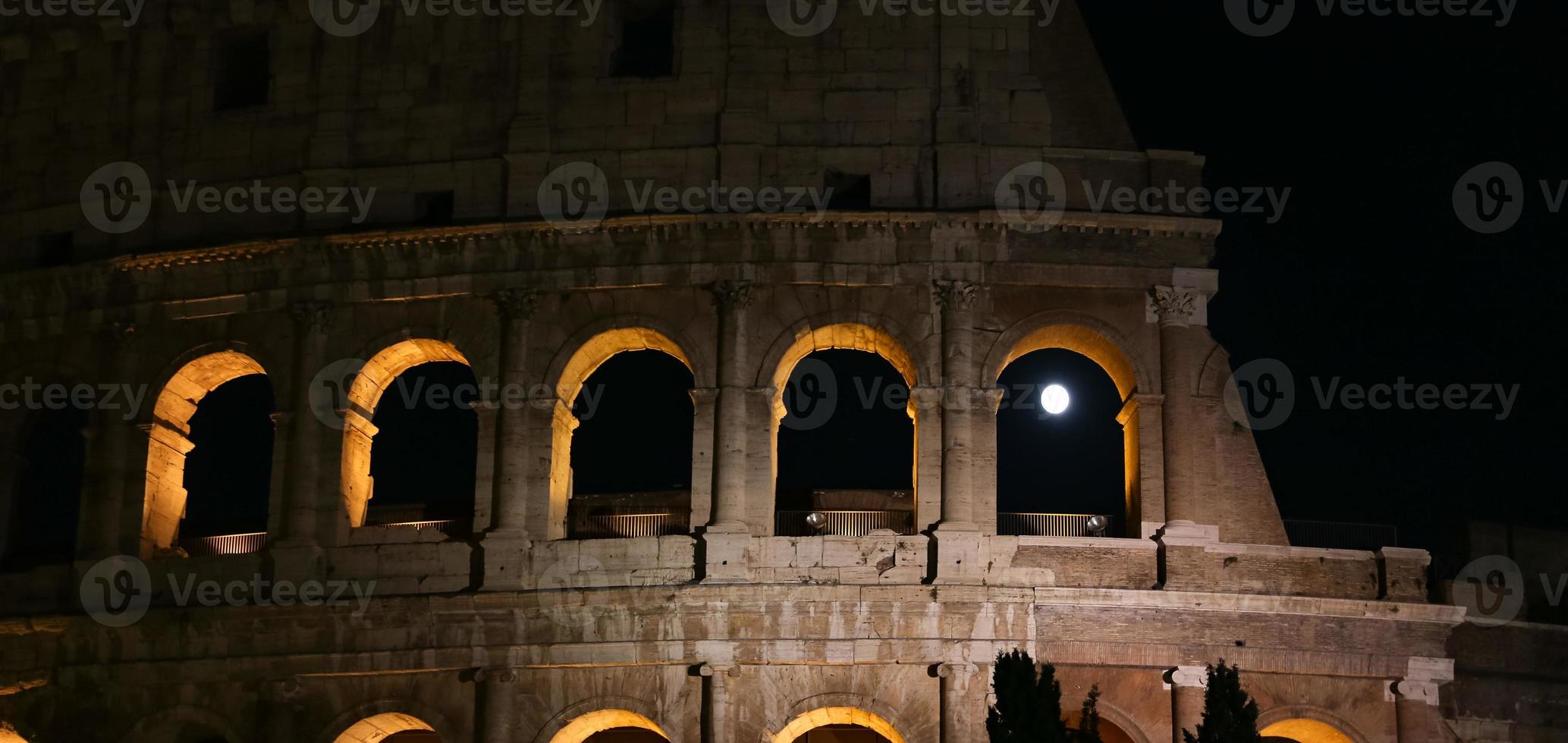 Coliseo en Roma, Italia foto