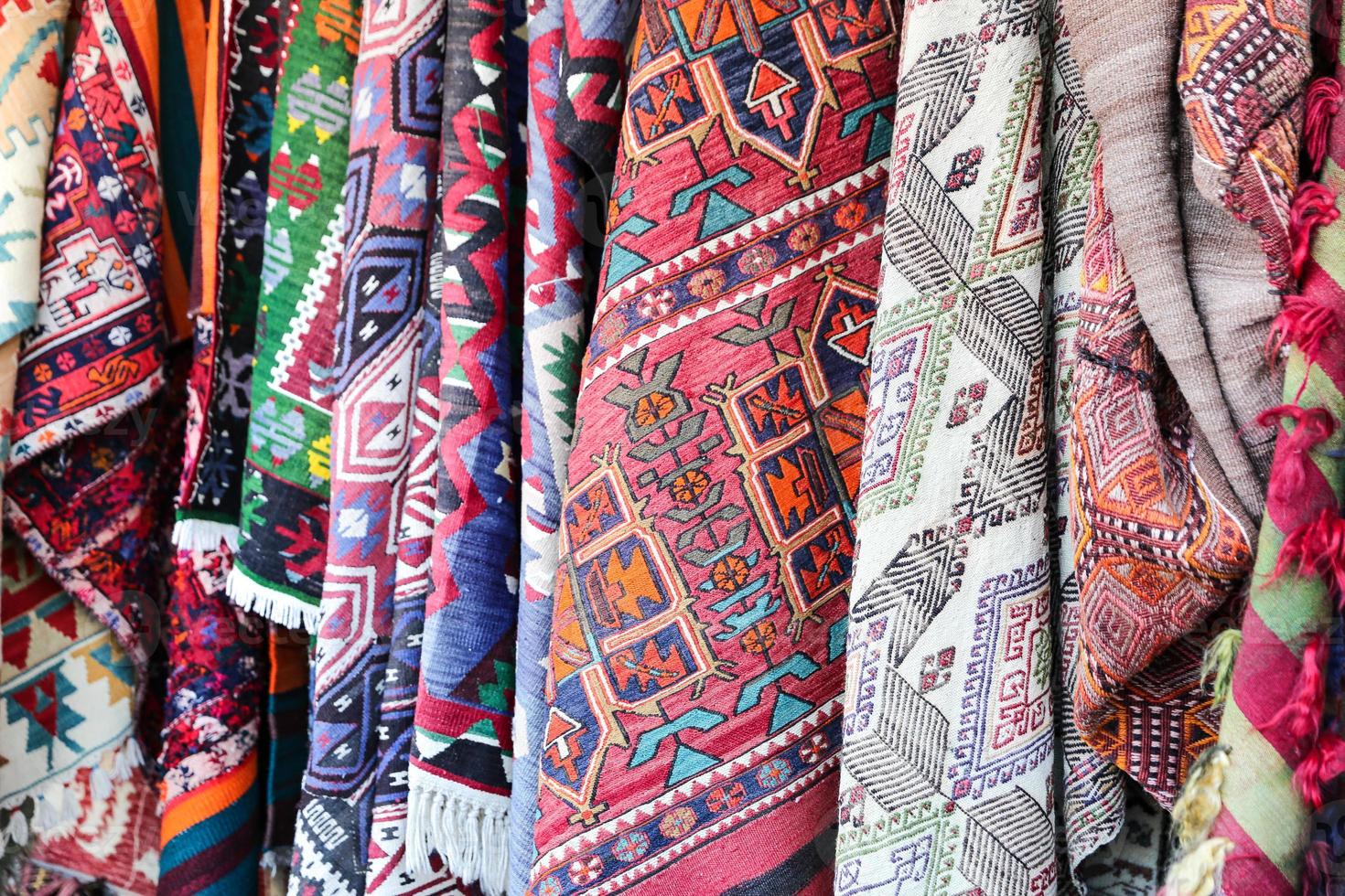 alfombras tradicionales turcas en goreme, nevsehir, pavo foto