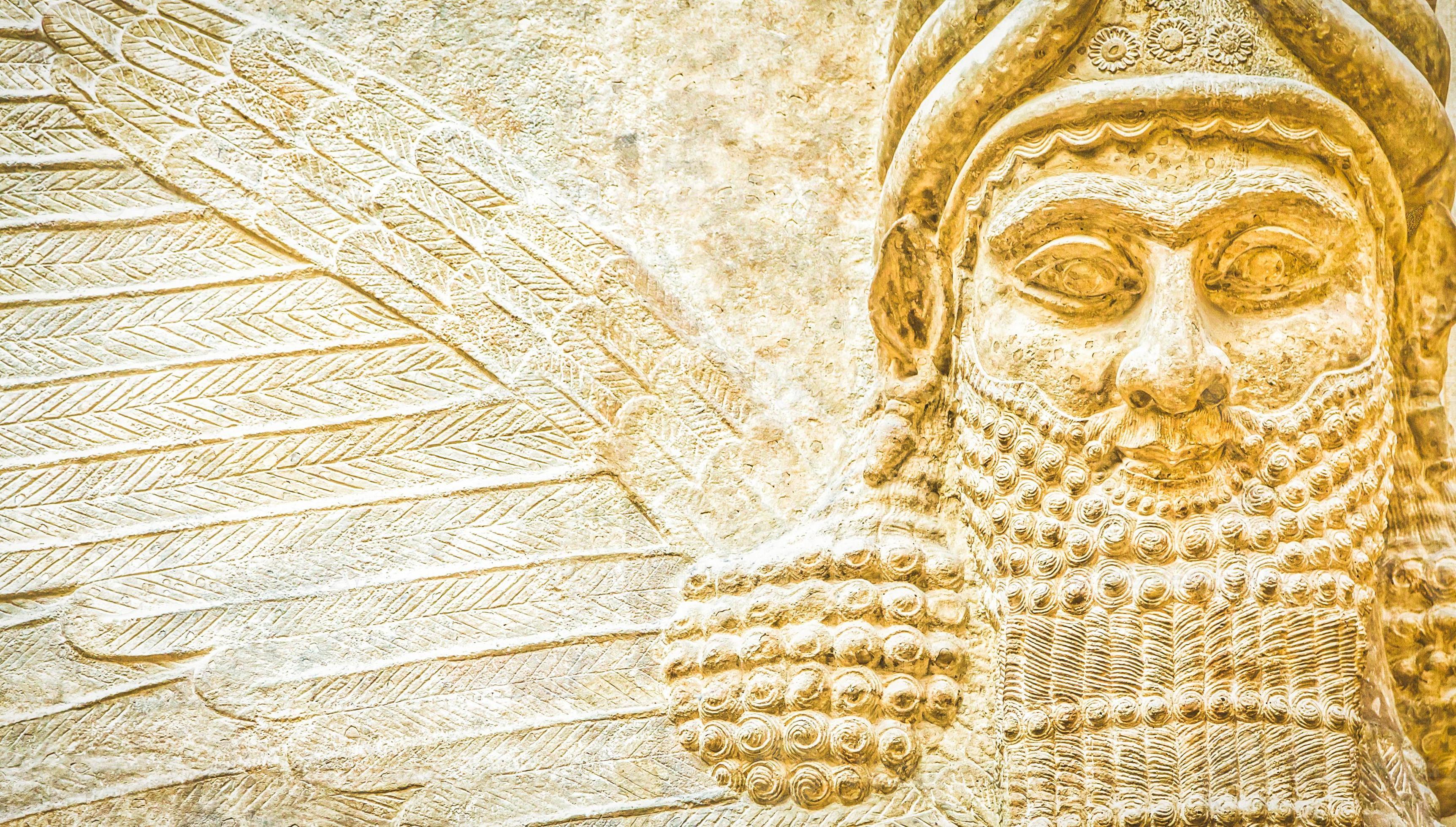 Mesopotamian art was intended to serve as a way to glorify powerful