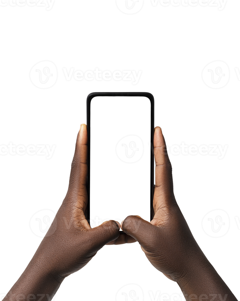 zwarte handen met telefoon geconfronteerd met camera geïsoleerd op transparante achtergrond. leeg scherm, telefoonschermmodel, vooraanzicht, uitknippad, uitknipmasker. handgebaren png