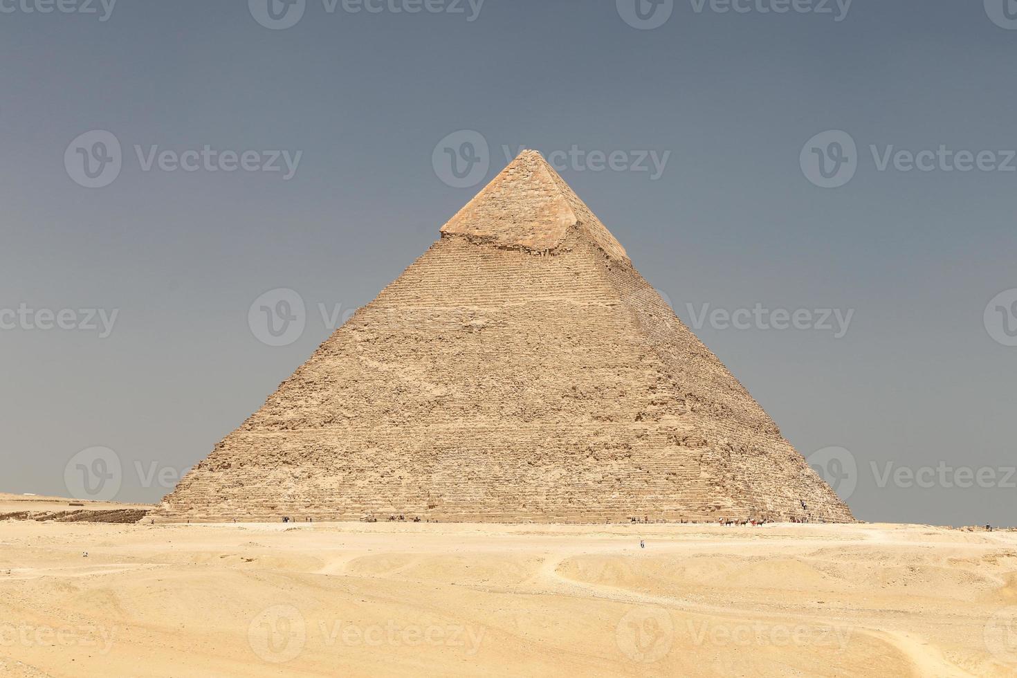 pirámide de khafre en el complejo de pirámides de giza, el cairo, egipto foto