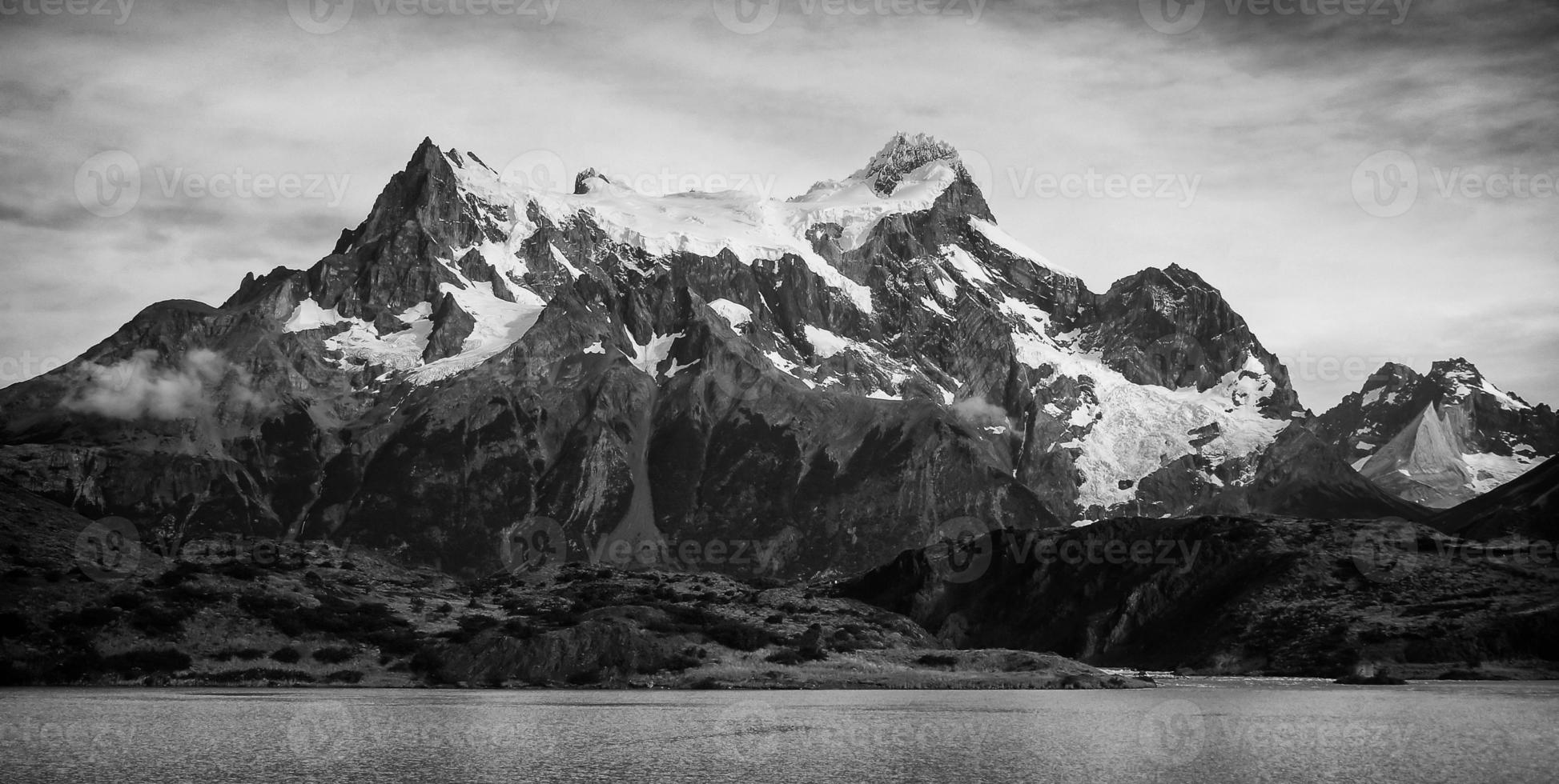 torres del paine, chile, américa del sur foto