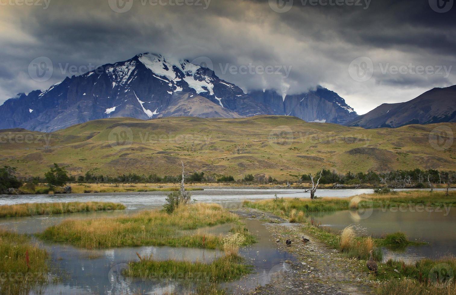 torres del paine, chile, américa del sur foto