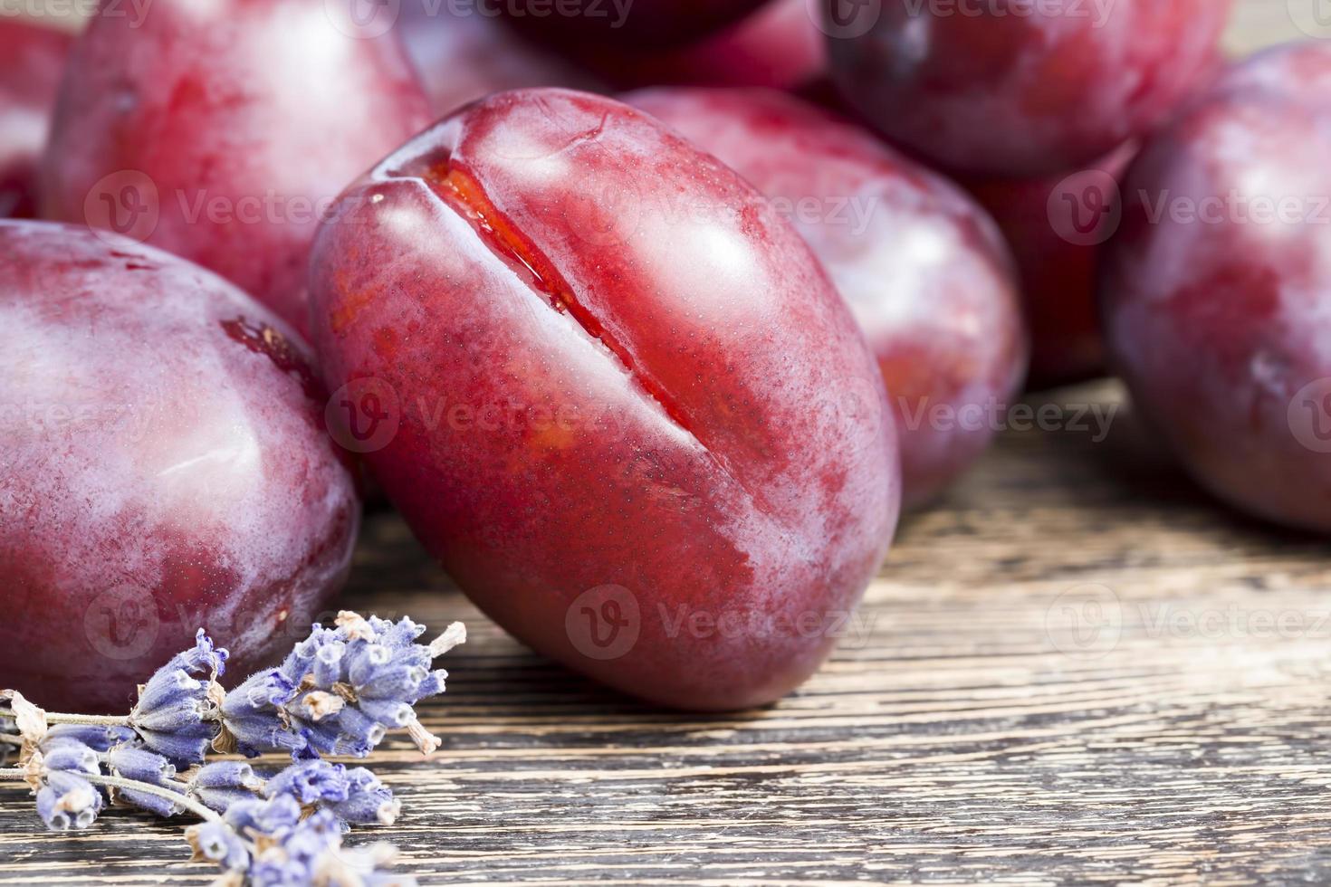 homemade plums during cooking, 9406223 Stock Photo at Vecteezy