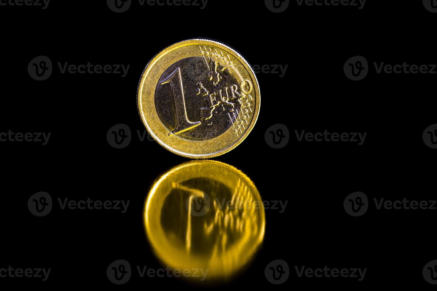 moneda de un euro utilizada en la unión europea foto