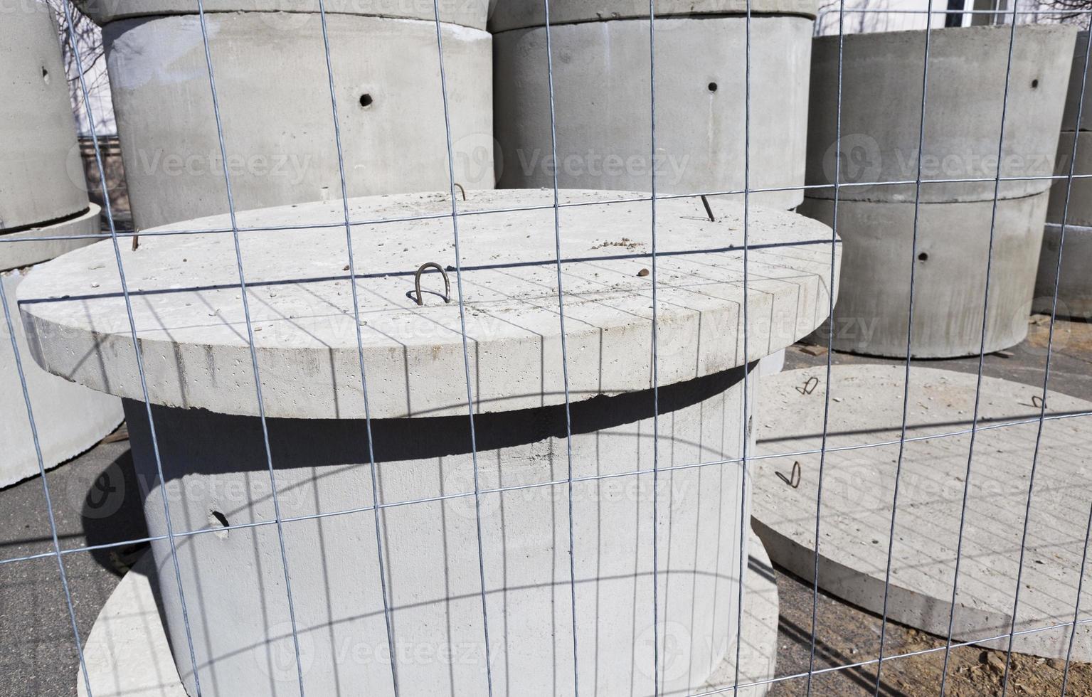 new large concrete cylindrical wells photo