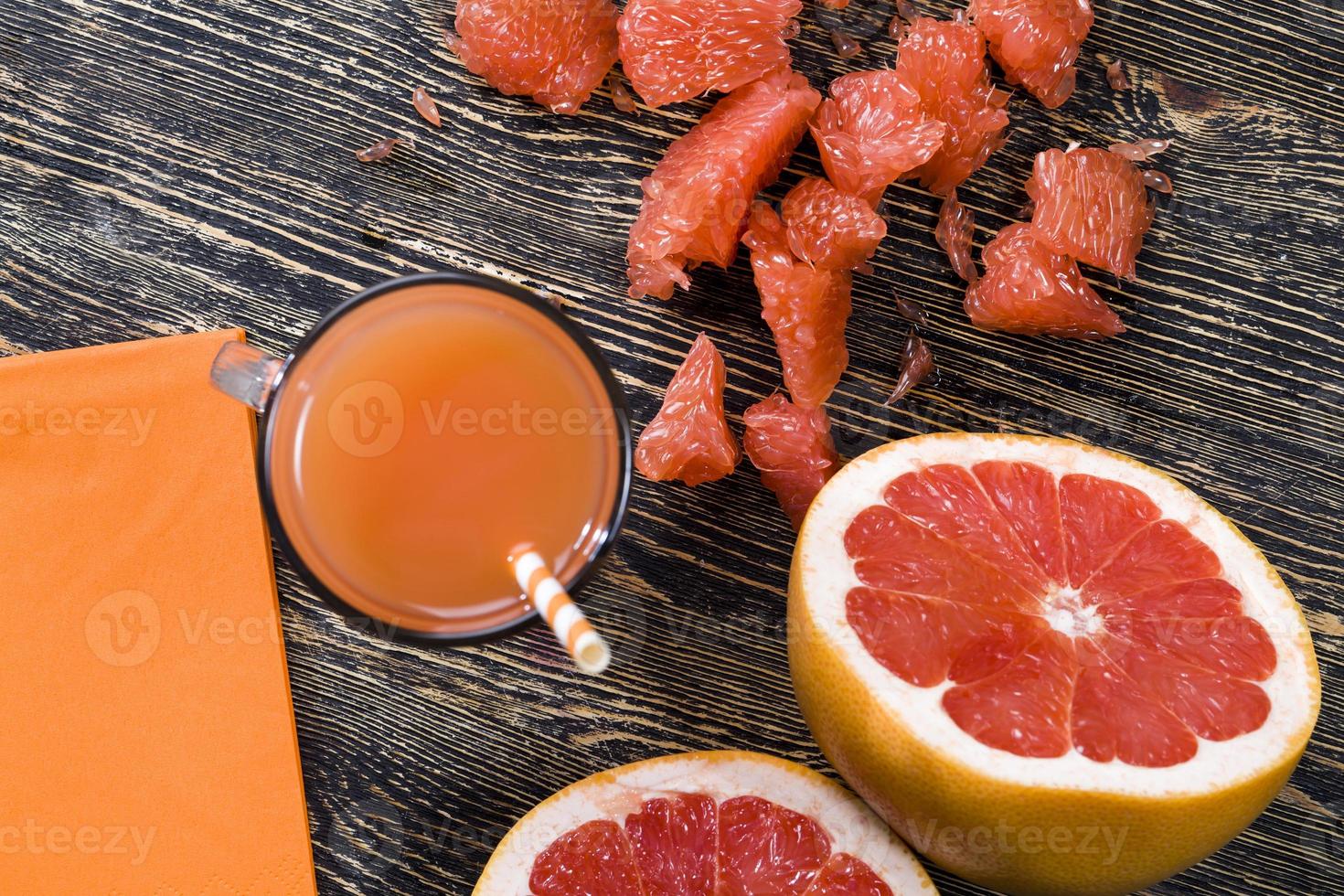 fresh grapefruit juice photo