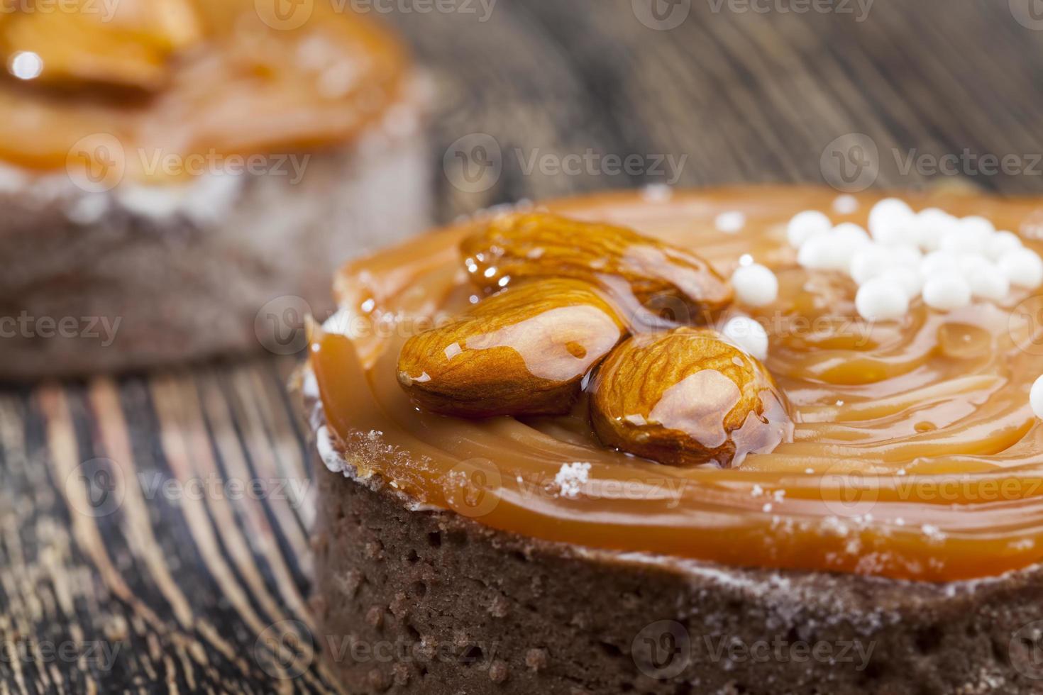 small tartlets with soft salted caramel photo