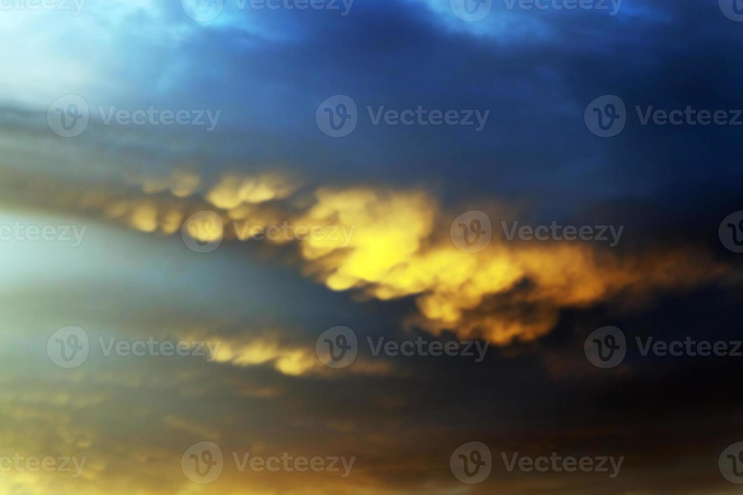 the sky during sunset photo
