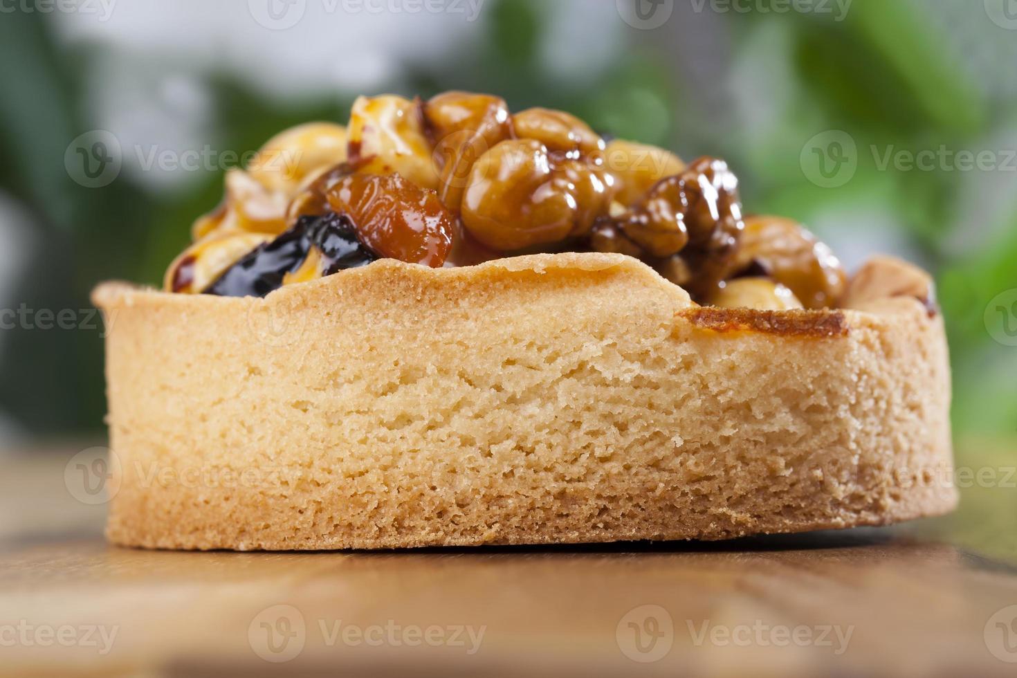 postre alto en calorías hecho de masa con ingredientes naturales foto