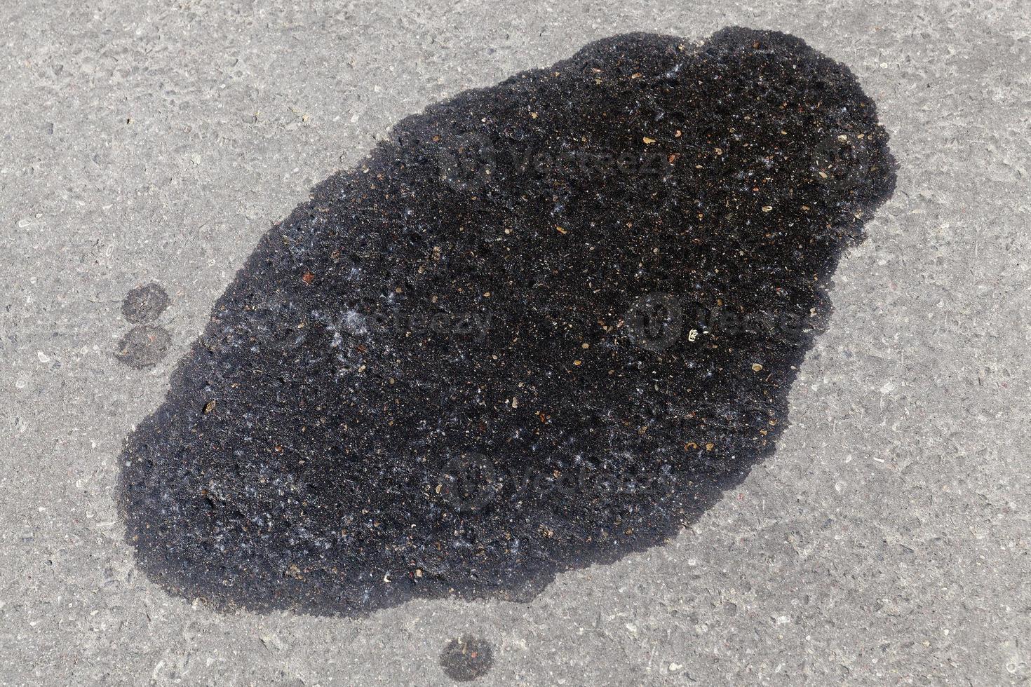 oil on the road photo