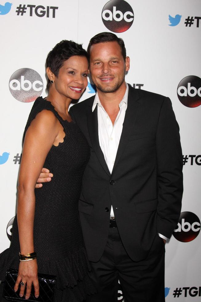 los angeles, 20 de septiembre - justin chambers en el evento de estreno de tgit para grey s anatomy, escándalo, cómo salirse con la suya en palihouse el 20 de septiembre de 2014 en west hollywood, ca foto