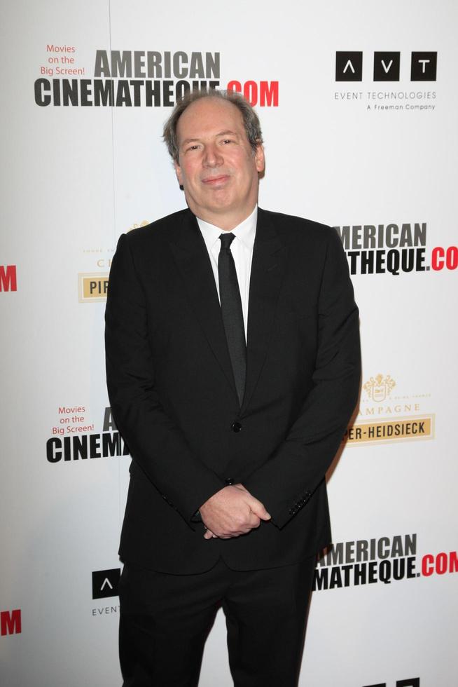 los angeles, 12 de diciembre - hans zimmer en el premio 27th american cinematheque en el beverly hilton hotel el 12 de diciembre de 2013 en beverly hills, ca foto