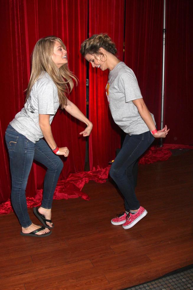 LOS ANGELES, OCT 6 -  Kim Matula, Linsey Godfrey at the Light The Night The Walk to benefit the Leukemia-Lymphoma Society at Sunset-Gower Studios on October 6, 2013 in Los Angeles, CA photo