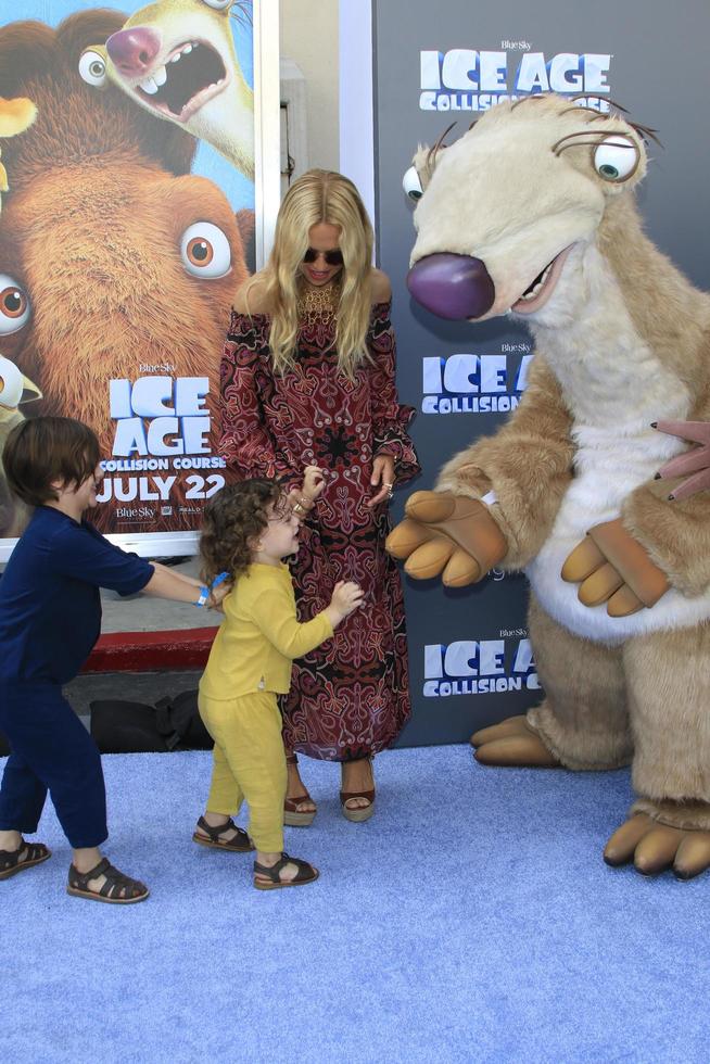 LOS ANGELES, JUL 17 -  Rachel Zoe at the  Ice Age - Collision Course  at the 20th Century Fox Lot on July 17, 2016 in Los Angeles, CA photo