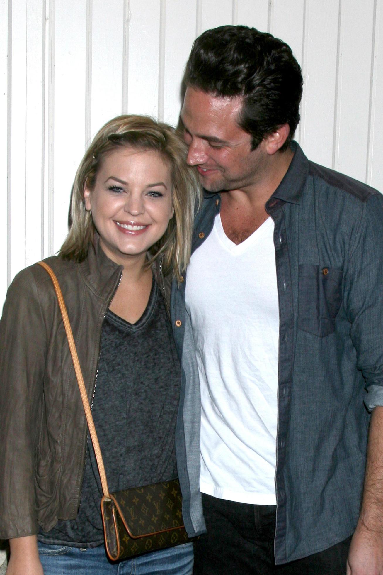 LOS ANGELES, JUL 25 Kirsten Storms, Brandon Barash arrives at the