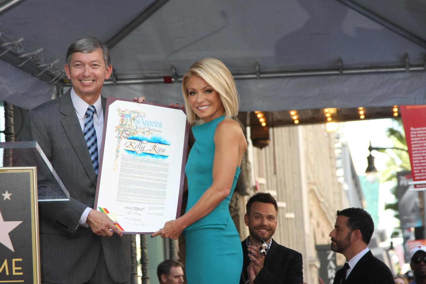 LOS ANGELES, OCT 12 -  Leron Gubler, Kelly Ripa at the Kelly Ripa Hollywood Walk of Fame Ceremony at the Hollywood Walk of Fame on October 12, 2015 in Los Angeles, CA photo
