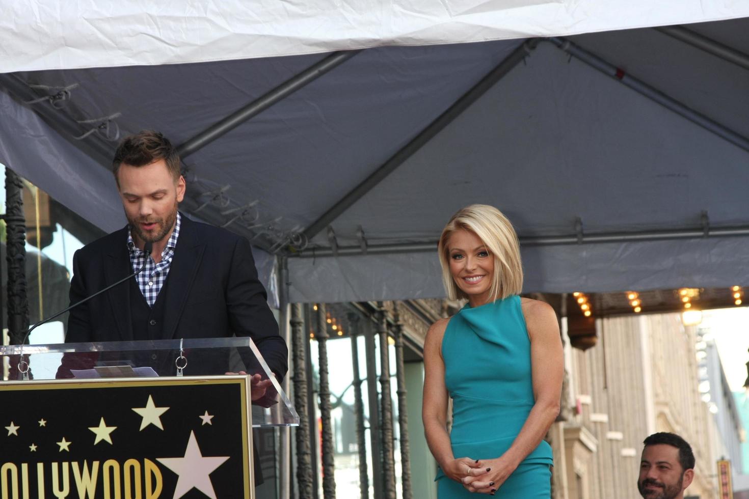 LOS ANGELES, OCT 12 -  Joel McHale, Kelly Ripa at the Kelly Ripa Hollywood Walk of Fame Ceremony at the Hollywood Walk of Fame on October 12, 2015 in Los Angeles, CA photo