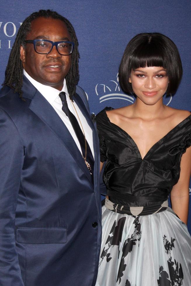 LOS ANGELES, OCT 8 Kazembe Ajamu Coleman, Zendaya Coleman at the LOS ANGELES, OCT 8 Kazembe Ajamu Coleman, Zendaya Coleman at the