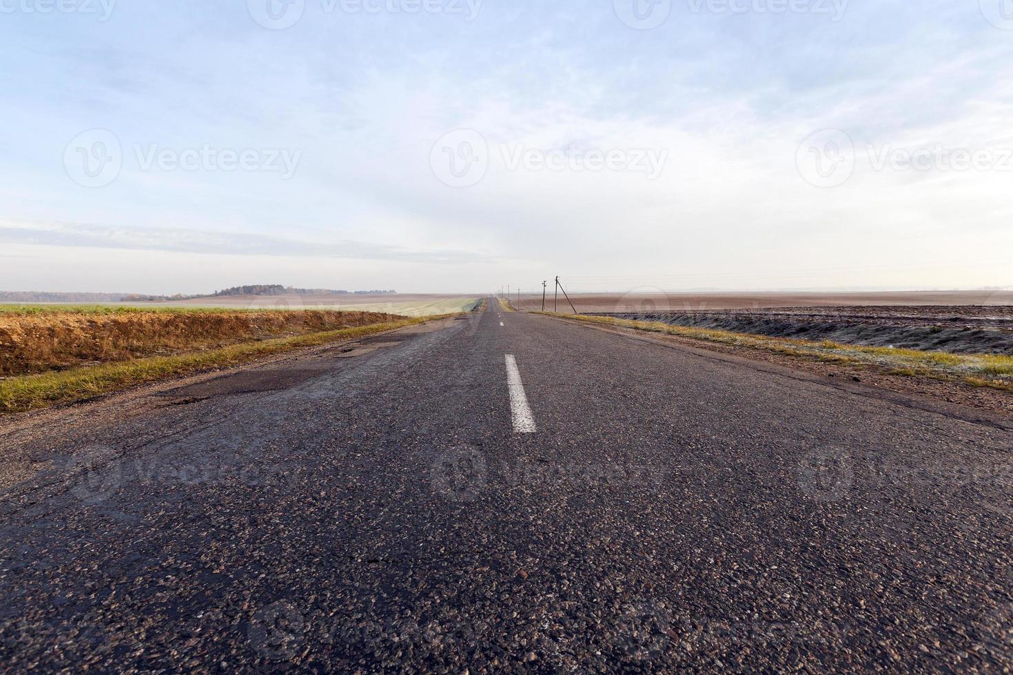 rural road in asphalt photo