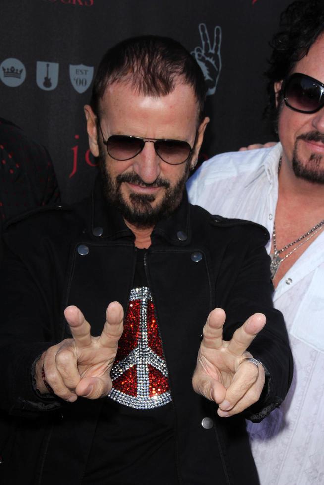 los angeles, sep 21 - ringo starr en john varvatos y ringo starr celebran el día internacional de la paz en john varvatos el 21 de septiembre de 2014 en west hollywood, ca foto