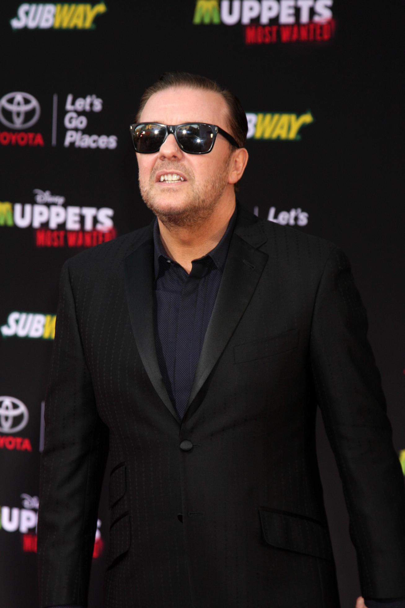 LOS ANGELES, MAR 11 - Ricky Gervais at the Muppets Most Wanted, Los