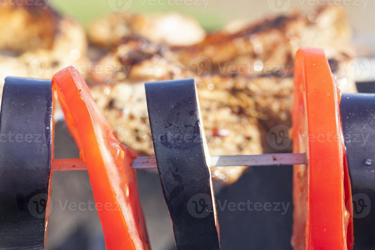 verduras berenjena kebab tomate foto