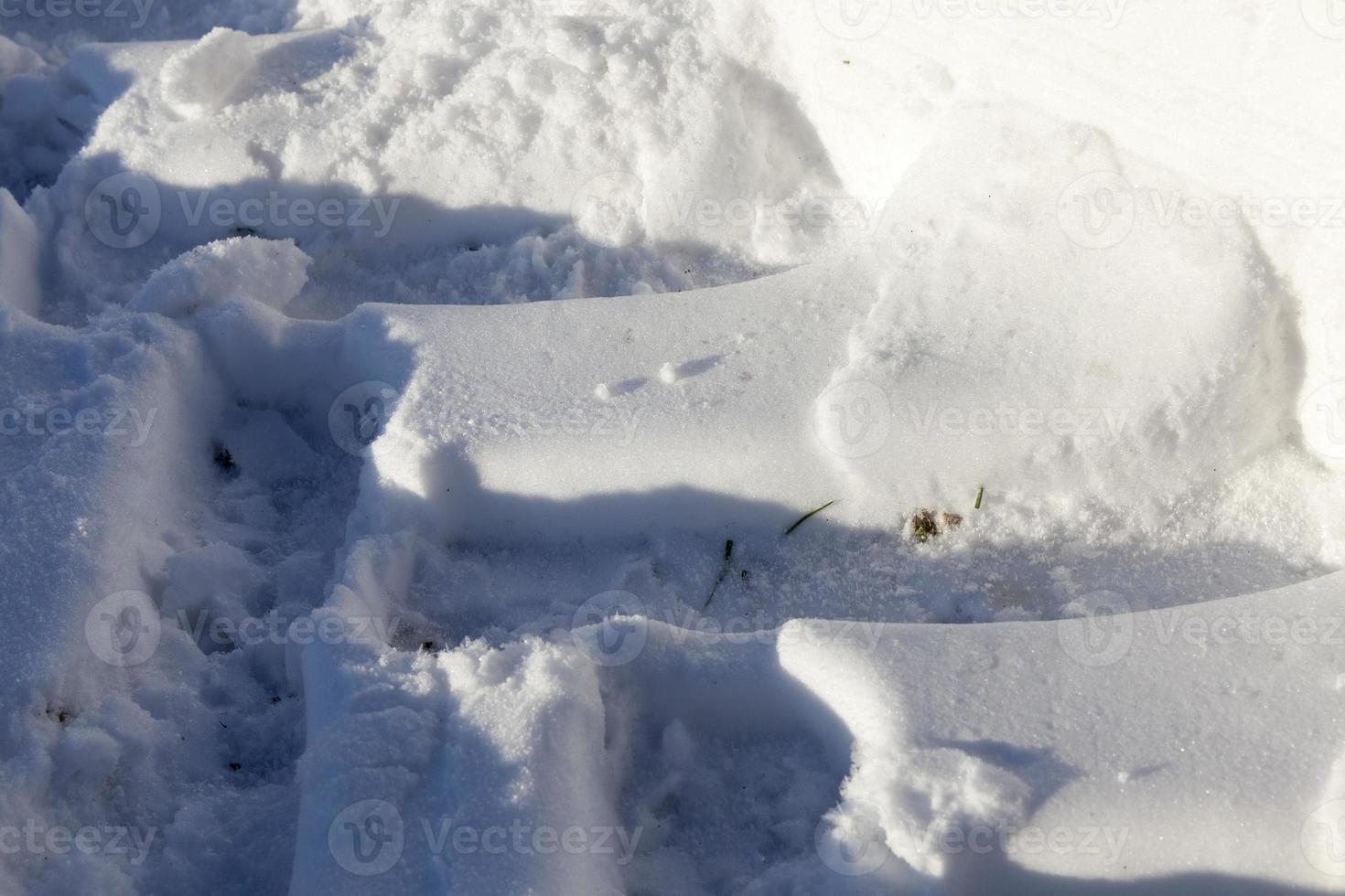 primer plano de la carretera de nieve foto